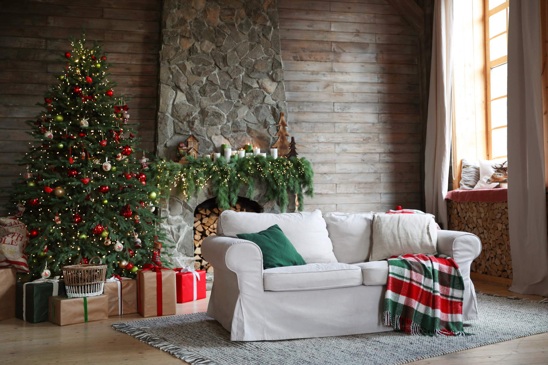 Eco-Friendly Holiday Cleaning Tips for a Sparkling Season